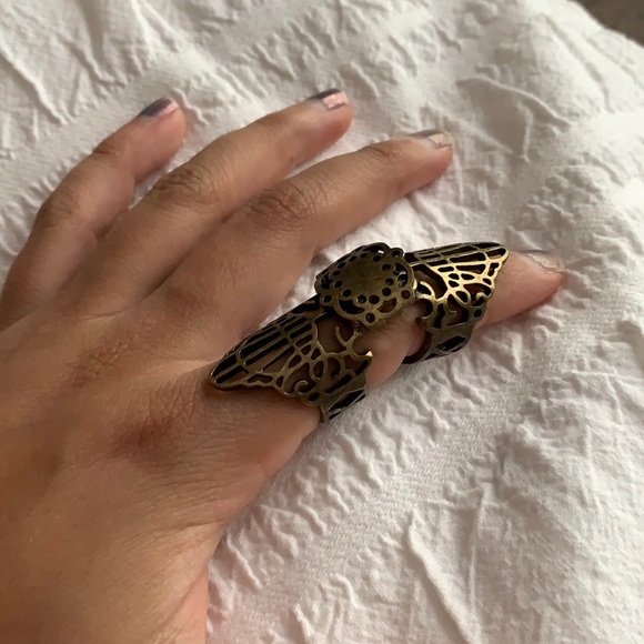 Jewelry - 3for30!! ✨ Metal Ornamental Finger Wrap Ring